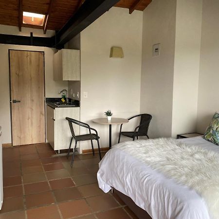 Ecolodge Bahia Del Penon Guatapé Eksteriør bilde