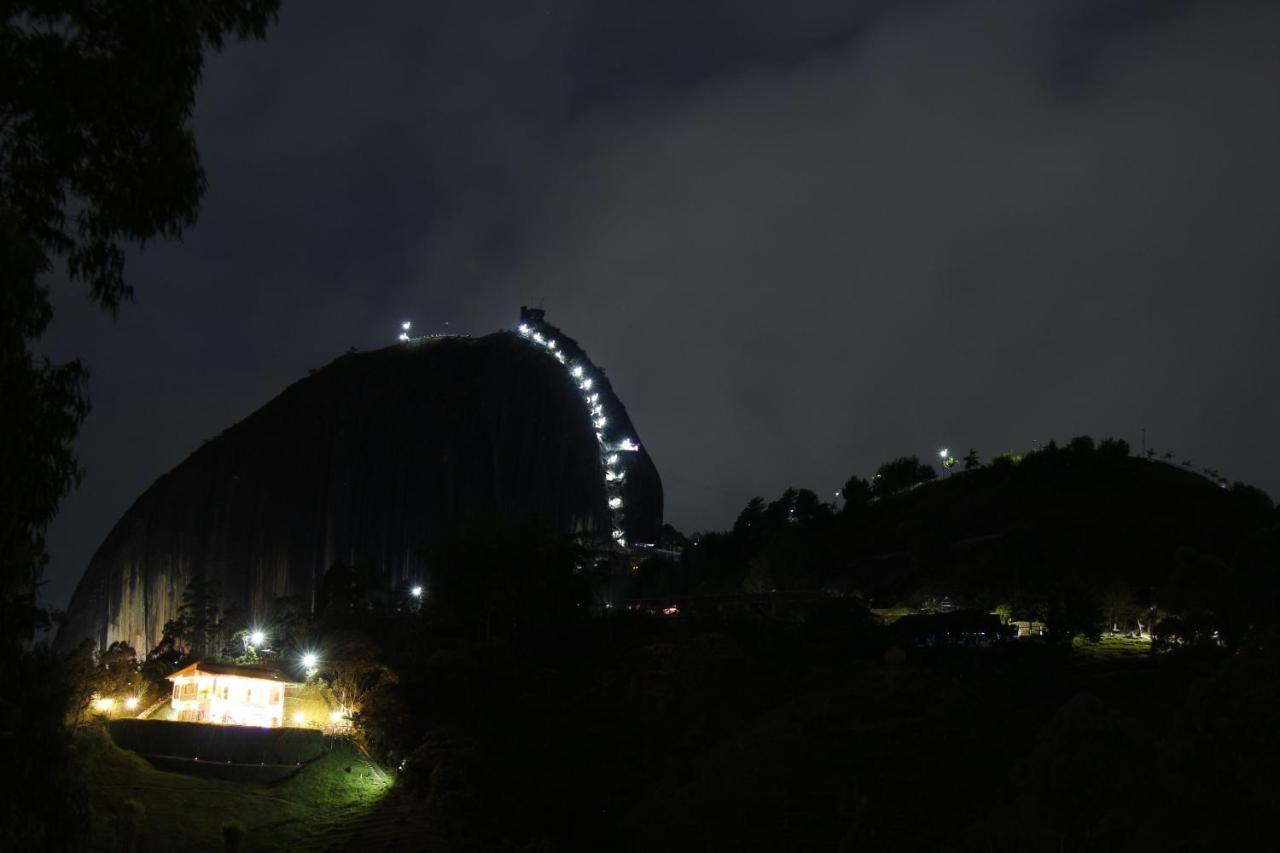 Ecolodge Bahia Del Penon Guatapé Eksteriør bilde