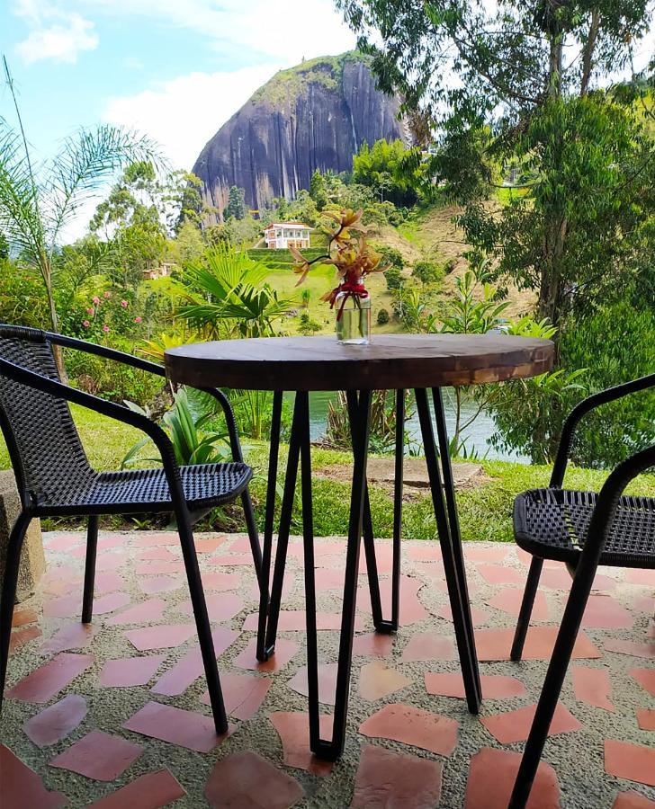 Ecolodge Bahia Del Penon Guatapé Eksteriør bilde