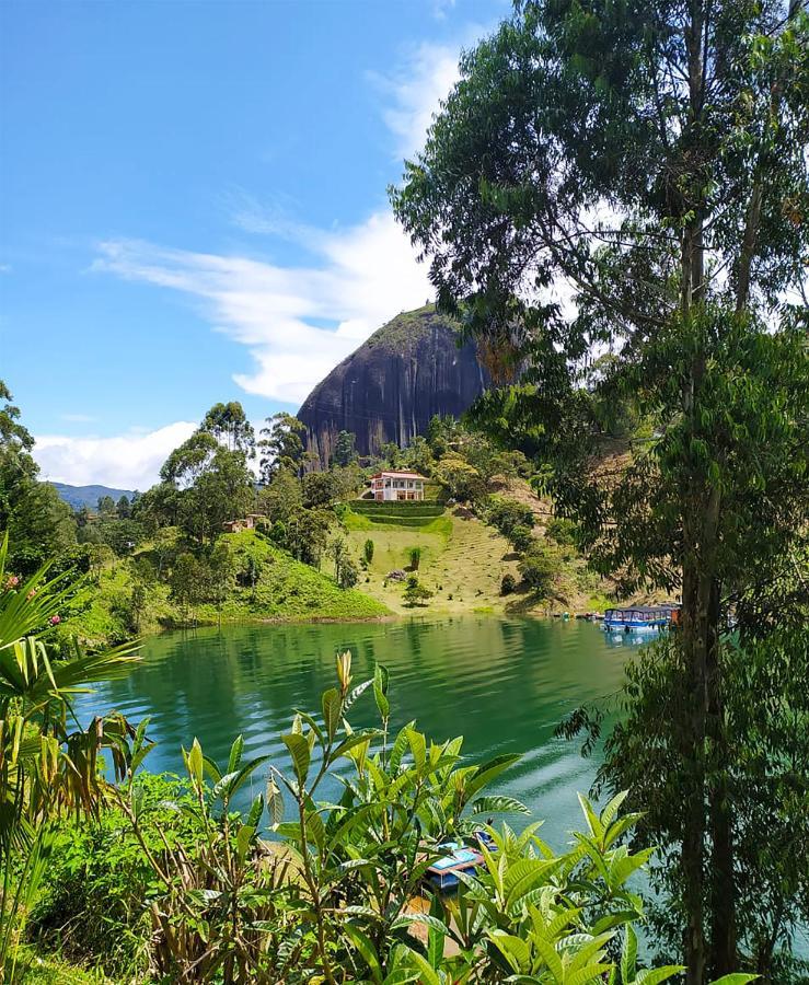 Ecolodge Bahia Del Penon Guatapé Eksteriør bilde
