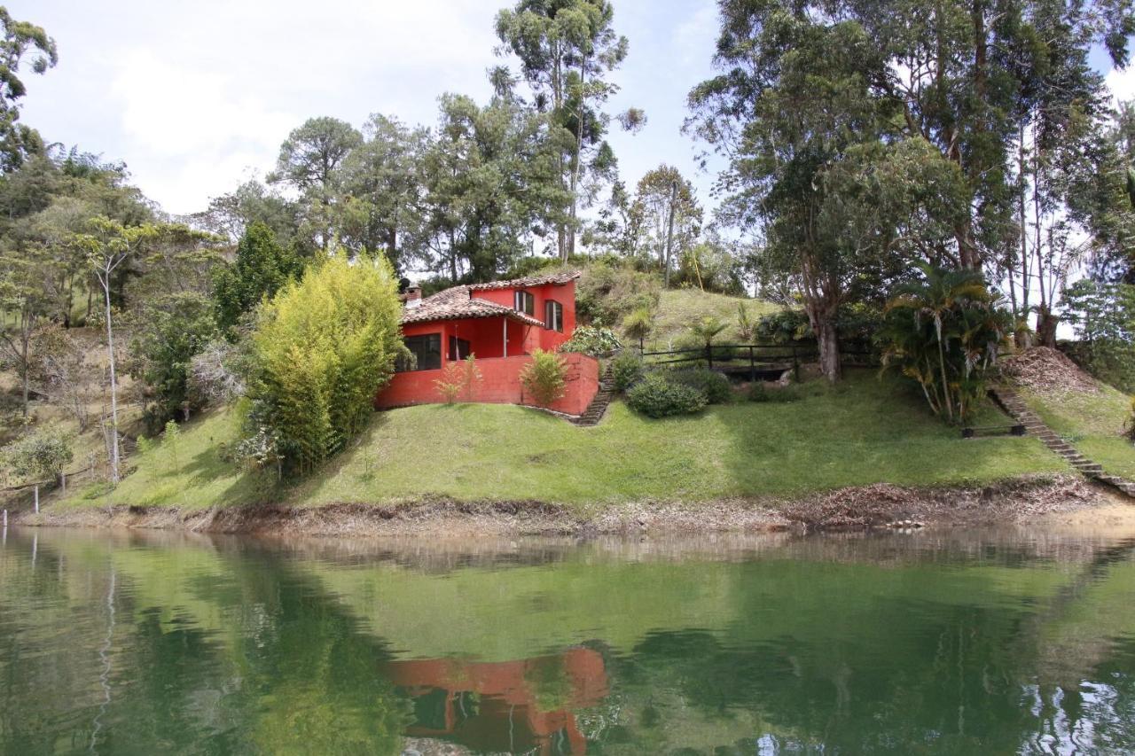 Ecolodge Bahia Del Penon Guatapé Eksteriør bilde