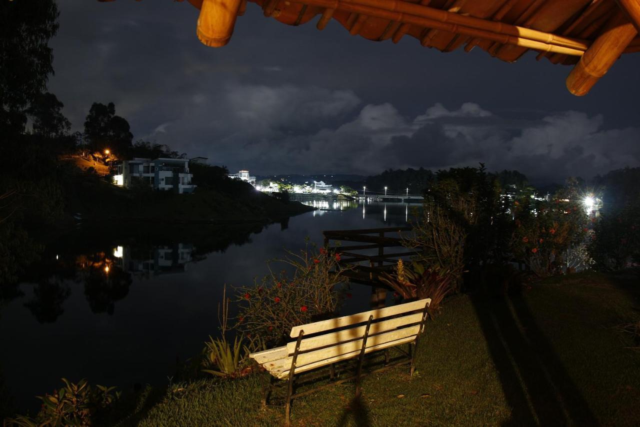 Ecolodge Bahia Del Penon Guatapé Eksteriør bilde