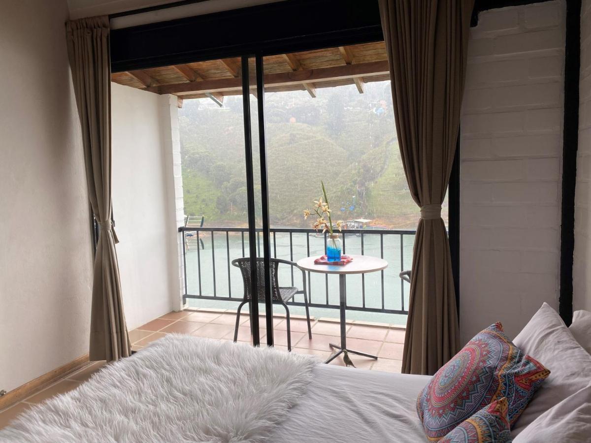 Ecolodge Bahia Del Penon Guatapé Eksteriør bilde