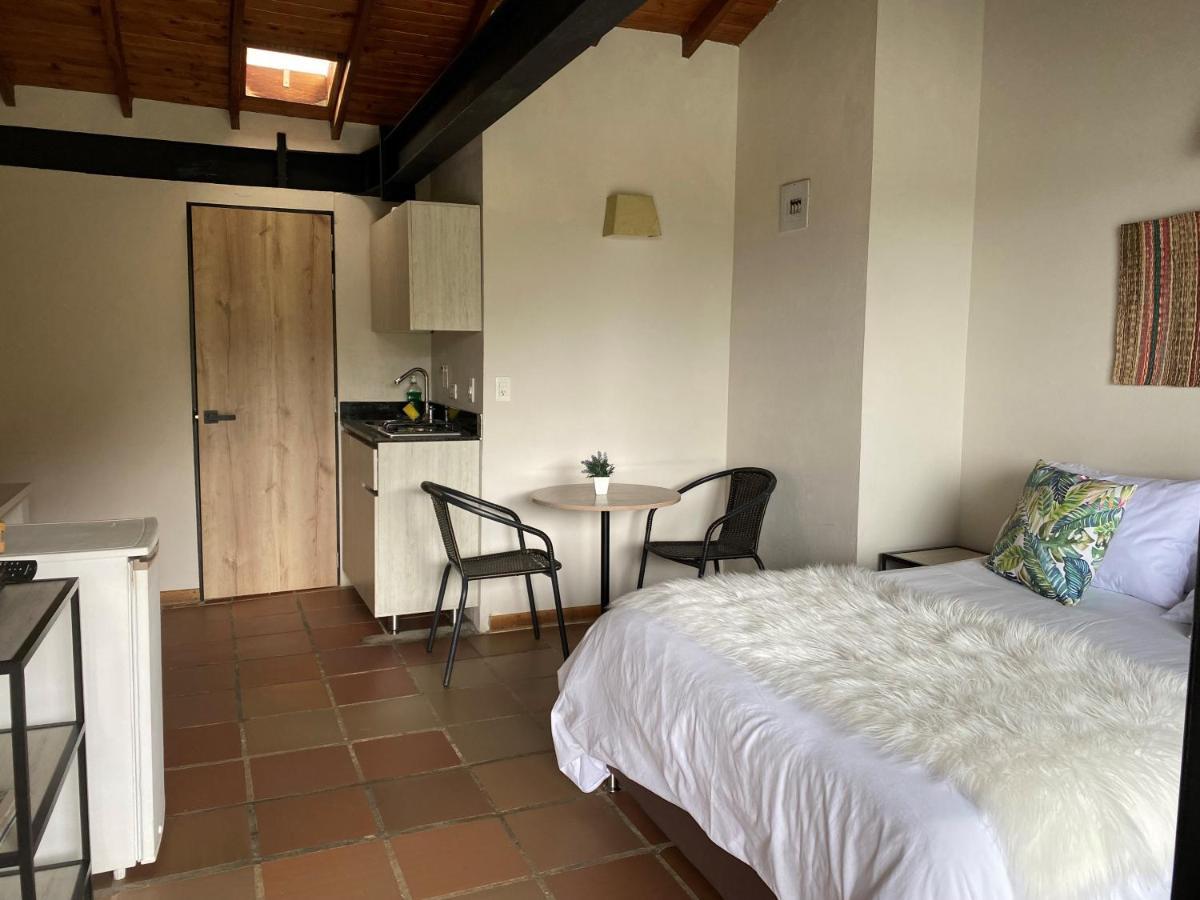 Ecolodge Bahia Del Penon Guatapé Eksteriør bilde