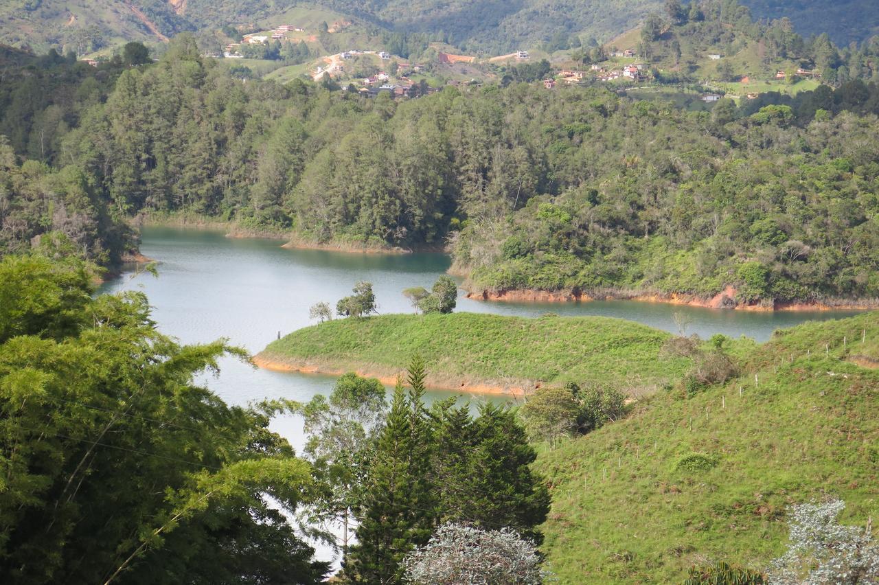 Ecolodge Bahia Del Penon Guatapé Eksteriør bilde