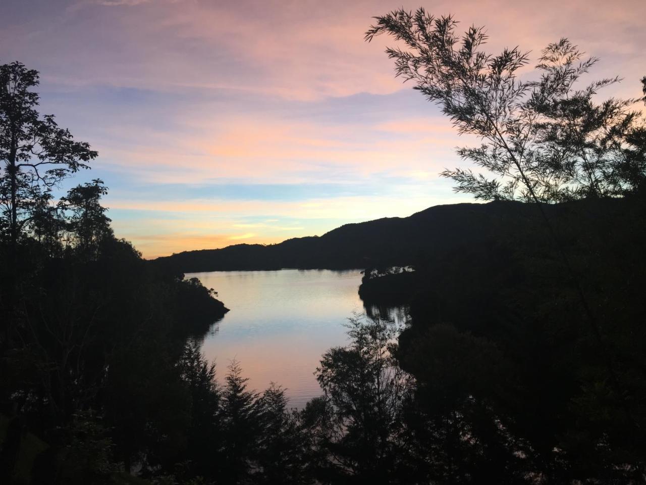 Ecolodge Bahia Del Penon Guatapé Eksteriør bilde