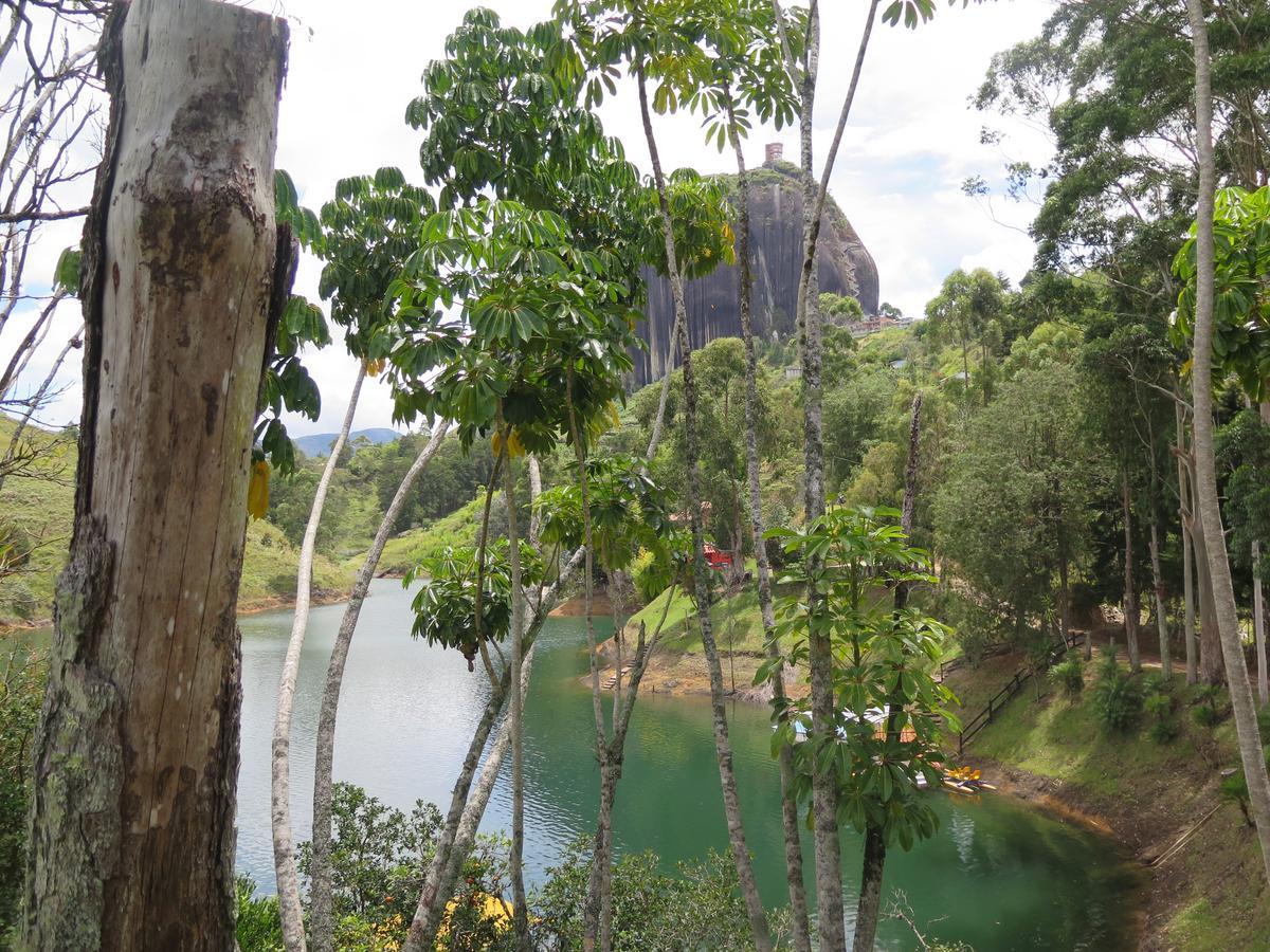 Ecolodge Bahia Del Penon Guatapé Eksteriør bilde